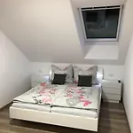 Living ヒッティザウ