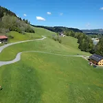 アパート Living ヒッティザウ