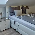 Living アパート ヒッティザウ